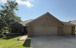 3961 S Summit Lane, Columbus, IN 47201