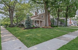 577 Canterbury Road, Bay Village, OH 44140