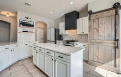 811 Clear Springs HOLW, Buda, TX 78610