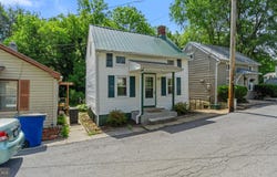 114 COLLEGE Street, SHEPHERDSTOWN, WV 25443