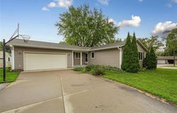 308 9th Avenue NW, Waseca, MN 56093