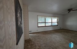 601 S Blauvelt Ave, Sioux Falls, SD 57103