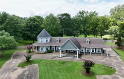807 N Monroe Street, Clinton, MS 39056