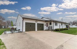 209 G Avenue, Grundy Center, IA 50638