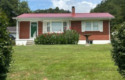 460  Black Pike, Hustonville, KY 40437