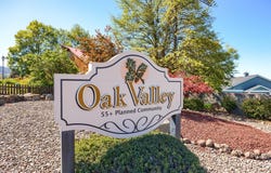 221 Christopher Way, Talent, OR 97540
