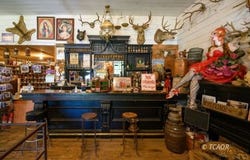 4 Deadwood Rd, Lewiston, CA 96052