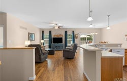 120 Ellington Oaks Drive, St Peters, MO 63376