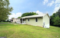 250 1ST AVENUE, LEMONT, PA 16851