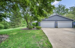 1442 Timberland Lane, Twinsburg, OH 44087