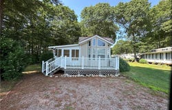 118 Dunns Corner Road, Westerly, RI 02891