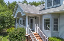 33 Edgewood Dr, Lexington, VA 24450