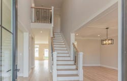 29 Vera Avenue, Plainview, NY 11803