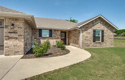 211 Hilltop Circle, Blue Ridge, TX 75424