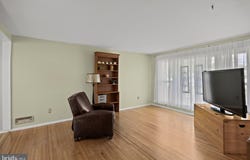 29 HAINES MILL ROAD, DELRAN, NJ 08075