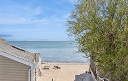 35 5th Avenue, Stratford, CT 06615