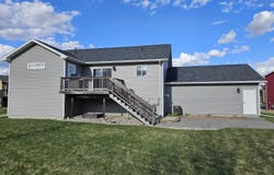 722 Leprechaun Cir, Brookings, SD 57006