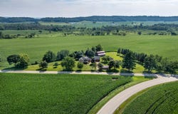E9275 Prairie Road, North Freedom, WI 53951-9533