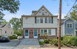 30 Aubrey St, Summit City, NJ 07901-1466