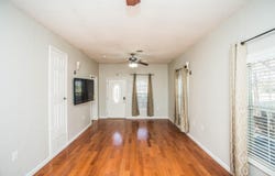 515 W Dickens Street, Slaton, TX 79364