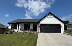 1021 Firman Drive SW, Sugarcreek, OH 44681