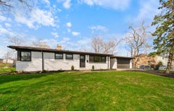 220 E Washington Street, Des Plaines, IL 60016