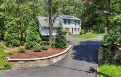 563 Meeting House Rd, Gap, PA 17527