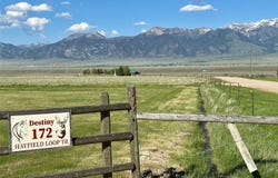 172 Hayfield Loop, Ennis, MT 59729