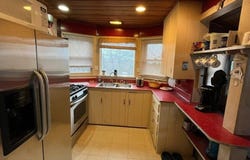 7 E End Walk, Atlantique, NY 11706
