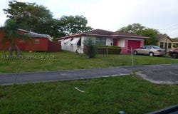 625 NW 9th Ct, Hallandale Beach, FL 33009