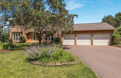 6720 South Shore Drive, Altoona, WI 54720