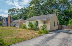 5426 Mulberry Avenue, Portage, IN 46368
