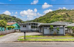 1605 Ala Aoloa Loop, Honolulu, HI 96819