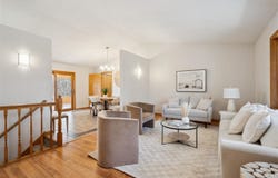 2135 Lake View Ridge Dr NE, Solon, IA 52333