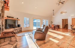 17879 KODIAK Ln, Bend, OR 97707