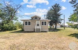 2655 N 13th Road, Worden, MT 59088