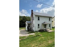 93 Upper Clinton St, Canoe Banks Twp, PA 15772