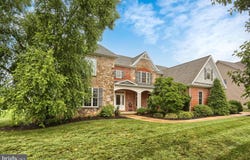 6446 MCCORMICK LANE, HARRISBURG, PA 17111