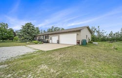 899 S Summitview Drive, Gaylord, MI 49735