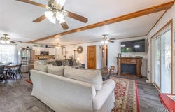 1247 Riverlawn Dr, Doniphan, MO 63935