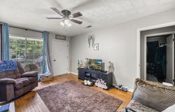 211 Meadowbrook Dr, Nacogdoches, TX 75964