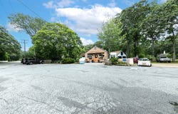 472 Old Stone Highway, East Hampton, NY 11937
