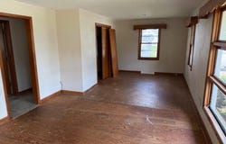 209 S LINCOLN Street, Washburn, IL 61570
