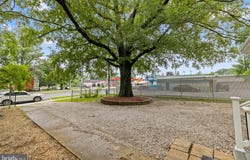 950 E WEST HIGHWAY, TAKOMA PARK, MD 20912