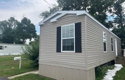 134 LINCOLN HWY, FAIRLESS HILLS, PA 19030