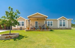 126-130 Robby Ln, Kerrville, TX 78028
