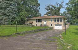 9325 County Road 5 NE, North Branch, MN 55056