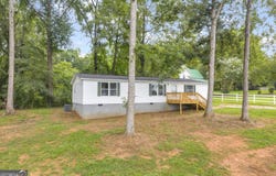218 Gainesville Street, Carnesville, GA 30521