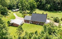 5595 Cloverfield Place, Boomer, NC 28606