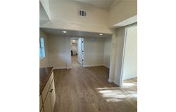 8409 Curly Lane, Freeman, MO 64746